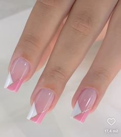 2 Color French Nails, Gel Nails Tips Ideas, Gel Nails Shape, Acrylic Dip Nails, Glitter French Nails, Cruise Nails, Wow Nails, Manicure Nail Designs, Fancy Nails Designs