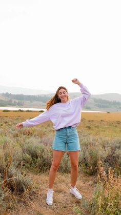 Step up your hiking game with these adorable cute summer hiking outfits! Stay cool, comfy, and stylish on the trails. Dive into our collection for your next adventure! #HikingFashion #SummerOutfits #AdventureReady Stylish Hiking Outfit, Hiking Date