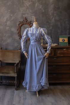 Dress marie in Edwardian Victorian Style - Etsy 1800s Dresses Victorian, 1800s Dresses, Victorian Things, Dresses Victorian, Victorian Dresses, Gibson Girl, Edwardian Era, Edwardian Fashion, Victorian Style