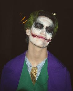 Joker Halloween Makeup, Gay Halloween Costumes, Joker Halloween Costume, Doctor Halloween, Joker Halloween, Joker Makeup, Der Joker, Lil Huddy