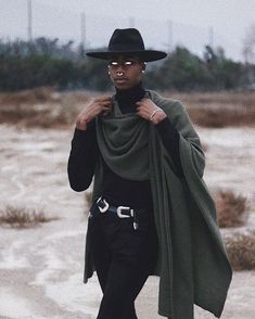 Male Witch Costume, Men Witch Costume, Hippie Witch Outfits, Male Halloween Costumes, Witch Men, Witch Aesthetic Fashion, Witch Outfits, Goth Cowboy, Afro Goth