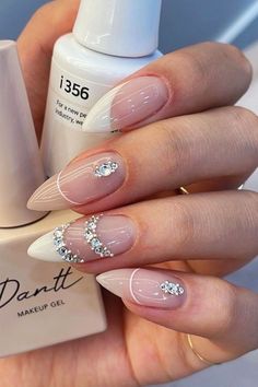 Bride To Be Nails, Bride Nail Art, Nails Vibrant, Unghie Sfumate, Latest Nail Designs, Summer Acrylic, Wedding Nail, Simple Summer