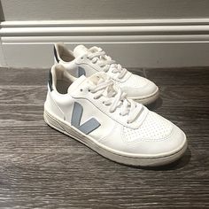 Veja V-12 Worn A Couples Times Size 35 (Us 5) Fits Like A Women’s 6 White Blue And Navy Veja V12, Shoes Veja, Veja Shoes, Couple Time, Womens Shoes Sneakers, White Blue, Blue White, Shoes Sneakers, Color Blue