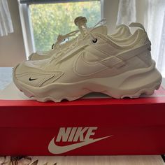 Nike Women’s Tc 7900 Sneakers Size 10 New Nike Tc7900, White Nikes, New Black, Size 10, Nike Women, Nike Shoes, New Color, Athletic Shoes, Nike