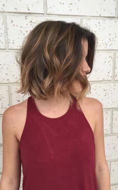 FASHIONTHESE Above Shoulder Length Hair, Brunette Balayage, Wavy Bob Hairstyles, Super Hair, Short Hair Balayage, Trendy Hair Color