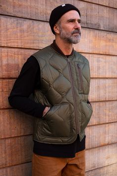 Humboldt Quilted Liner Vest - Coyote Tan Mens Quilted Vest, Quilted Vest Outfit, Vest Outfits Men, Man Quilt, Fall Outfits Men, Riding Gloves, Quilted Vest, Vest Outfits, Cargo Pant