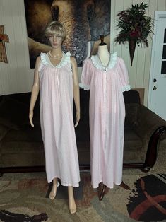 Vintage~Talbots Size Medium Pink Floral Nightgown & Robe Set. This is a beautiful set with pink & white floral all over. It also has white lace trim & pink flower on front. It does NOT have any stains or tears on the fabric. It was made in U.S.A.  Nightgown Details: 1.) Breast: 42" inches (stretches) 2.) Size Medium  3.) Shoulder to shoulder: 11" inches 4.) Shoulder to hem: 52" inches  5.) Waist: 48" inches  6.) Hip & Thigh: 56" inches 7.) Sleeveless opening: 10"  8.) 100% Cotton  9.) Machine Wa Pink Floral Print Nightgown For Home, Floral Nightgown, Nightgown Robe, Womens Pajama, Lace Nightgown, Womens Pyjama Sets, Pajama Sets, Pink Flower, Pajamas Women