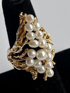 Excellent Vintage Mid Century 16 Pearls ring set in 14k gold branches. Makes quite the statement! Stamped with 14k and unreadable makers mark. Size 6 Weight: 9.9g Ref#JL Unique Pearl Jewelry, Pearls Ring, Gold Branches, Gold Pearl Ring, Tahitian Black Pearls, Fairy Jewelry, Branch Design, Sea Star, Jewelry Lookbook