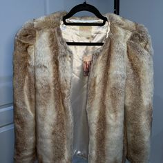 Never Worn Urban Outfitters Vintage Faux Fur Outerwear With Long Sleeves, Vintage Faux Fur Long Sleeve Outerwear, Vintage Long Sleeve Faux Fur Outerwear, Vintage Spring Outerwear With Faux Fur Trim, Plaid Peacoat, Leopard Coat, Wool Peacoat, Wool Blend Coat, Sherpa Lined