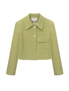 This is a modern and feminine jacket by on&on that is made out of high quality fabric. With unique design detail and trendy mood, you can style it for both your casual and refined daily outfit.- Flap pocket on the front- Two buttons on the top- Relaxed silhouette- Feminine and modern mood Chic Cropped Jacket With Flap Pockets And Lapel Collar, Chic Cropped Jacket With Lapel Collar And Pockets, Trendy Workwear Cropped Jacket With Patch Pockets, Collared Cropped Jacket With Pockets For Office, Chic Collared Cropped Jacket With Pockets, Chic Tailored Cropped Jacket With Pockets, Office Cropped Collared Jacket With Pockets, Chic Tailored Outerwear With Flap Pockets, Chic Collared Blazer With Pockets