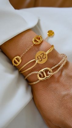 Satin cord bracelet with number of your choice: from 1 to 31 Durable nylon cord. Number spacer gilded with fine 24 carat gold 0.25 microns. Color of your choice. Adjustable Bracelet. Find all our bracelets here: https://www.etsy.com/fr/shop/SucreCannelleTls?ref=simple-shop-header-name&listing_id=910638946&section_id=31725308 Golden Number, Bracelet Cordon, Cord Bracelet, Cord Bracelets, Adjustable Bracelet, Charm Bracelets, Leather Bracelet, Gifts For Women, Jewelry Bracelets