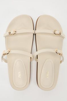 BUCKLED STRAP SANDALS - Off White | ZARA United States Zara Flats, Cream Sandals, Jeans Blazer, Zara Sandals, Slider Sandals, Lace Up Espadrilles, Closed Toe Sandals, Linen Tshirts, Shoes Flats Sandals