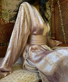 #Morocco #moroccan #northafrica #arab #amazigh #mena #middleeast #mediterranean #african #maroc #maghreb #culture #aesthetic #core #marrakech #girl #dimamaghrib #المغرب Morocco Aesthetic Outfit, Kaftan Aesthetic, Amazigh Aesthetic, Moroccan Outfit, Morrocan Fashion, Culture Aesthetic