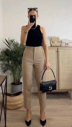 Smart Casual Work Outfit Women, Classy Business Outfits, Casual Work Outfits Women, Looks Jeans, Smart Casual Work Outfit, Easy Chic, Look Formal, Stylish Work Attire, Office Outfits Women