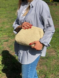 HANDMADE STRAW POUCH CLUTCH BAG 🛍️Inspired by nature sustainable fashion ✅Any woman must have this bag for every fashionista.Whether you keeping it to yourself or gifting someone you care, it will be unforgettable. Daily use, a fashionable women's accessory for special occasions ✅I made this beautiful clutch from natural paper rope which is organic cotton. ✅The interior of the straw summer bag is fully lined with cotton and has a hidden metal lock. A lining of the appropriate color is sewn into the crochet raffia bag.  ✨Handmade products ✨Natural raffia yarn ✨Premium duck (a special kind of fabric) lining ✨Ultra-careful craftsmanship   ✨High-quality special products for you  ✅You can combine your clothes with a straw summer bag on summer days. Suitable for use as handbag, make-up bag or p Keep It To Yourself, Kinds Of Fabric, Raffia Bag, Wedding Bag, Clutch Handbag, Sustainable Fashion, Purses And Handbags, Clutch Bag, Organic Cotton