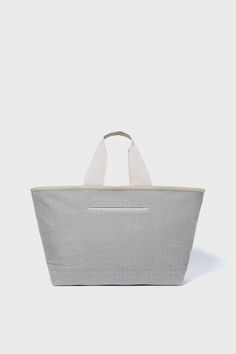 Gray Marled Weekender Tote Practical Rectangular Weekender Bag For On-the-go, Functional Weekend Bags With Zipper Closure, Functional Zipper Closure Weekend Bags, Large Capacity Functional Tote Luggage, Functional Large Capacity Tote Luggage, Everyday Weekender Bag With Double Reinforced Handles, Functional Tote Travel Bag With Zipper Closure, Functional Zipper Tote Travel Bag, Functional Tote-shaped Luggage For On-the-go