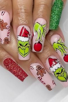 The Grinch Nails, Grinch Nail Designs, Grinch Nail Art, Immagini Grinch, Nail Designs For Christmas, Grinch Nails, Crazy Nail Designs