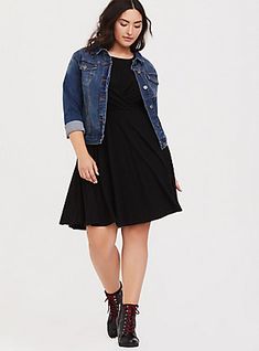 Black Rib Drape Front Skater Dress, Vestidos Sport, Plus Size Skater Dress, Plus Size Black Dresses, Floral Prom Dresses, Off Shoulder Gown, Peplum Tops, Gowns For Women, Surplice Dress, Dress Looks