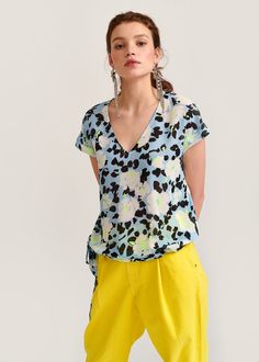 Short Blanc, Editorial Fashion, Floral Tops, Outlet, Ruffle Blouse, Floral, Women's Top