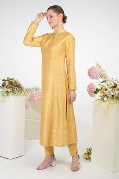 Shop for Talking Threads Gold Raw Silk Kurta And Pant Set for Women Online at Aza Fashions Elegant Stand Collar Kurta For Spring, Elegant Spring Bandhgala Straight Kurta, Festive Long Sleeve Ao Dai For Eid, Elegant Kurta With Band Neckline For Festive Occasions, Elegant Festive Kurta With Band Neckline, Festive Elegant Kurta With Band Neckline, Raw Silk Kurta, Raw Silk Embroidery, Plain Dresses