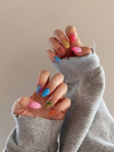 Nails Hippie, Mismatched Nail Art, Smile Nails, Spring Nail Inspiration, Boring Nails, Spring Inspo, Trendy Nail Art Designs