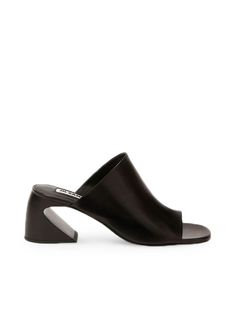 square toe. leather insole. Jil Sander logo insole.Composition: 100% Leather Jil Sander, Mule, Heeled Mules, Mule Shoe, Composition, Sandals, Square, Heels, Leather