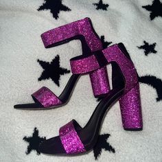 Women’s Sz 8 Fuchsia Sandals Brand New Never Worn No Longer Fit Minor Imperfections Seen In Last Photo Send Offers Pink Heels For Night Out And Party Season, Spring Pink Glitter Heels, Pink Glamorous Heels For Night Out, Glamorous Pink Heels For Night Out, Pink Glitter Heels For Night Out, Pink Open Toe Heels With Glitter Accents, Purple Block Heel Shoes For Night Out, Purple Block Heel Heels For Night Out, Glamorous Pink Heels With Sequins