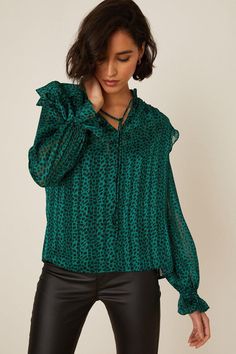 Cami or blouse? Shirt or bodysuit? Whatever you're after, our women's tops have you covered for every event in the social calendar. From casual fits to elevated styles for special occasions, we make it easy to nail the �jeans and a nice top' look. Think puff sleeves, pretty prints, wrap silhouettes and so much more. Style: Green Animal Stripe Chiffon Tie Neck BlouseLength: Approx. 64cmFit: RegularIdeal for: DaywearDesign: Printed Chic Chiffon Tie Neck Tops, Green Chiffon Blouse For Work, Elegant Green Chiffon Blouse, Elegant Green Chiffon Tops, Green Chiffon Tops For Work, Green Chiffon Tops For Workwear, Chic Green Tie Neck Blouse, Green Tie Neck Top For Fall, Social Calendar