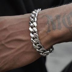 Material: Titanium Steel Fashion Element: Line Style: Simple Cuban Chain Men, Mode Hip Hop, Hip Hop Accessories, Street Accessories, Classic Punk, Moda Hip Hop, Mens Chain Bracelet, Hip Hop Party, Trending Bracelets