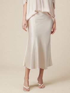 Feminine Satin Bottoms, Feminine Fitted Satin Bottoms, Feminine Solid Color Skirt, Feminine Solid Color Long Skirt, Feminine Solid Color Midi Skirt, Feminine Long Skirt In Solid Color, Elegant Full Length Summer Skirt, Feminine Silk Bottoms For Evening, Feminine Satin Lined Skirt