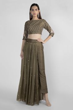 Buy Green Tabby Silk Embroidery Round Crop Top And Pant Set For Women by Masumi Mewawalla Online at Aza Fashions. Fitted Sets With Unstitched Blouse For Spring, Fitted Spring Sets With Unstitched Blouse, Spring Festive Cropped Sets, Festive Cropped Sets For Spring, Festive Cropped Spring Sets, Fitted Bottoms With Zari Work For Festive Season, Fitted Set With Sheer Dupatta And Long Skirt, Fitted Festive Bottoms With Zari Work, Elegant Green Long Skirt Sets