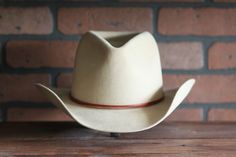 Replica western hat worn inspired by Robert Duvall's character in the film Open Range Cowboy Hat Styles, Custom Cowboy Hats, Mens Cowboy Hats, Los Angeles Street, Open Range, Cowboy Gear, Robert Duvall, Hat Day, Western Hat