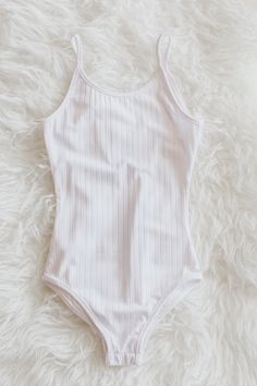 Love Street, Ribbed Knit Bodysuit, Body Suit Outfits, Cute Lazy Outfits, Lazy Outfits, Bodysuit Fashion, Knit Bodysuit, Baggy Pants, Dream Clothes