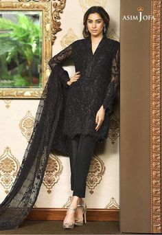 Pakistani Eid Dress by Asim Jofa in Black Color Embellished with Sequence Threads Embroidery Work Online at Nameera by Farooq, Visit Now : www.NameerabyFarooq.com or Call / Whatsapp : +1 732-910-5427 Classy Party Outfit, Black Pakistani Dress, New Kurti Designs, New Kurti, Asim Jofa, Pakistani Party Wear, Pakistani Fashion Casual, Pakistani Dresses Casual, Pakistani Fancy Dresses