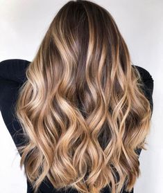 Beige Hair, Icy Blonde Hair, Bronde Balayage, Bronde Hair, Hair Color Caramel, Brown Hair With Blonde Highlights, Hair Color Pink, Trendy Hair Color, Short Hair Color