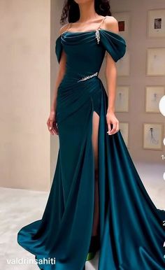 Green Satin Prom Dress, Prom Dress With Train, Classy Prom, Beaded Evening Gowns, Classy Prom Dresses, Satin Prom Dress