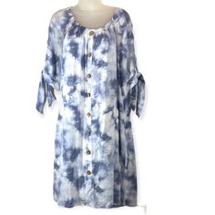 Mlle Gabrielle Off The Shoulder Gauze Peasant Dress In A Blue & White Tie-Dyed Floral Pattern. Wood Button Front - Adjustable Length Sleeve. Fully Lined. Nwot Please Take A Look At Pictures For Additional Details And Sizing. Size Xl Vintage Black Lace Dress, Chiffon Shirt Dress, Shirt Dress Summer, Sleeveless Shirt Dress, White Woman, Summer Black Dress, Midi Shift Dress, Chiffon Midi Dress, Stripped Dress