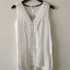 This Gorgeous, White Tank Has An Embroidered V-Neckline. It Would Look Amazing In A Bohemian-Styled Outfit. Boho Tank Top, Floral Print Tunic, Cute Tank Tops, Floral Tank Top, Summer Tank Tops, Striped Tank Top, Casual Tank Tops, Pink Tank Top, Print Tunic