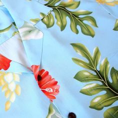 honeymoon blue hawaiian rayon shirt  #authentichawaiianshirts #madeinhawaii #alohashirts #hawaiianshirts Hawaii Crafts, Pali Hawaii Sandals, Aloha Dress, Tropical Flower Plants, Aloha Print, Hawaii Usa, Blue Hawaii, Tropical Shirts, Rayon Shirt