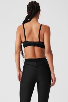 Our ultralight Airlift fabric, in an essential silhouette. The Airlift Line Up Bra sets it up to knock ‘em down during a super-sweaty hot yoga sesh or on the street. Flocking details, removable cups, and skinny adjustable straps give a clean, finished look. Pair with the matching Airlift 7/8 High-Waist Line Up legging for all-day wicking and breathing. Functional Stretch Activewear With Adjustable Straps, Versatile Nylon Sports Bra For Training, Functional Nylon Activewear With Seamless Construction, Nylon Activewear With Adjustable Straps For Pilates, Nylon Athleisure Activewear With Adjustable Straps, Nylon Activewear With Adjustable Straps For Gym, Nylon Sports Bra With Adjustable Straps For Workout, Technical Nylon Activewear With Light Support, Medium Support Nylon Activewear With Adjustable Straps