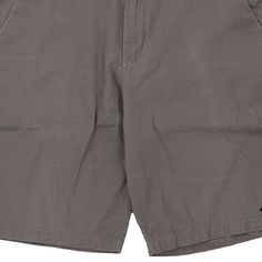 Vintage Oakley grey chino shorts, fit a 38" waist and 12" inseam. WAIST: 38 inches / 97cmsINSEAM: 12 inches / 30cmsRISE: 10.5 inches / 27cmsGENDER: mens CONDITION: very good.STYLE: chino shortsERA: 1990sCOLOUR: greyFABRIC: cotton Grey Chino, Vintage Oakley, Grey Chinos, Shorts Fit, Good Style, Grey Cotton, Chino Shorts, Grey