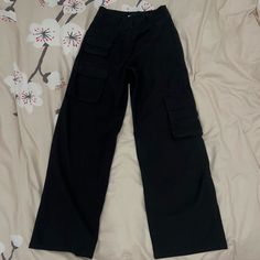 Brand New Without Tag! :) Cargo Pants Color, Aritzia Pants, Aritzia Wilfred, Pants Color, Cargo Pants, Boot Cut, Pant Jumpsuit, Size 2, Pants For Women