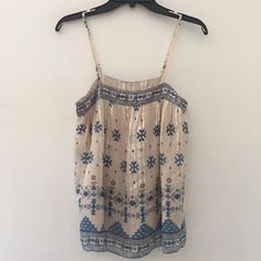 Nwt Joie Rosenda Silk Chiffon Tank Blue Cream Aztec Xs Summer Beige Silk Blouse, Beige Silk Blouse For Summer, Sleeveless Silk Beach Top, Sleeveless Silk Tops For Beach, Sleeveless Silk Tops For The Beach, Summer Beige Blouse With Boho Print, Sleeveless Silk Top For Vacation, Casual Silk Beach Blouse, Casual Silk Blouse For Beach