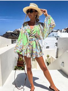 Summer Boho 2 Piece Set Suits Women Fashion V-neck Lantern Sleeve Print Set Tops and Shorts Outfits Beach Holiday Spring Suit Vacation Shorts, Printed Pants Style, Spring Suit, Straight Clothes, Woman Suit Fashion, Style Upgrade, Sparkly Dress, Beach Tops, Floral Short