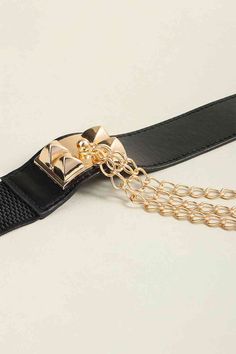 Transform your outfit with our Elastic Belt with Chain! The elastic material ensures a perfect fit while the chain adds a touch of edgy glam. You'll love the versatility and stylish details this belt brings to any look. Upgrade your wardrobe now! Material: PU, alloy Imported Product measurements: Length: 25.6+13.8 in Width: 1.6 in Belt With Chain, Tennis Shoe Heels, Edgy Glam, Plus Size Sleepwear, Chic Chic, Halloween Long Sleeve, Blue Zones, Elastic Belt, Belt Purse