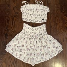 Nwt Hollister Purple Floral Set Comes With The Top And The Skort Top Is A Size S Originally Sells For $24.95 Bottoms Are A Size Xs And Originally Sell For $34.95 Willing To Sell Separately! Casual White Floral Print Sets, White Casual Floral Print Sets, White Floral Print Casual Sets, Casual White Sets With Elastic Waistband, White Casual Sets With Elastic Waistband, White Vacation Sets Short Length, White Summer Sets In Short Length, White Short Length Sets For Summer, White Short Length Summer Sets