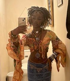 #earthyaesthetic #earthyblackgirlaesthetic #earthyjewelry #earthyvibes #earthy #blackgirl Spiritual Fashion, Boho Fits, Earthy Style, Earthy Outfits, Mode Boho, Foto Ideas Instagram, Cute Everyday Outfits, Lookbook Outfits, Look Cool