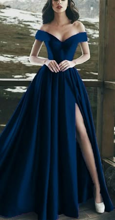 ________  Absolet, hija de los mas temidos y poderosos magos Leyva Ab… #detodo # De Todo # amreading # books # wattpad Navy Blue Evening Gown, Navy Blue Prom Dresses, Blue Evening Gowns, Satin Prom Dress, Dresses Elegant