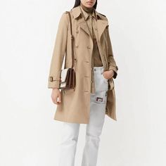 New Without Tags, Never Worn 100% Authentic Burberry Chelsea Mid-Length Trench Coat, In Honey, Women’s Us Size 6/Uk 8 (Runs Slightly Small, Fits Like A Us 4-6). In New Condition. No Flaws. Comes As Is. Timeless Gabardine Outerwear For Fall, Timeless Long Sleeve Gabardine Outerwear, Designer Beige Gabardine Outerwear, Classic Neutral Gabardine Outerwear, Luxury Beige Outerwear For Work, Designer Gabardine Outerwear, Designer Gabardine Outerwear For Fall, Burberry Jacket, Mid Length