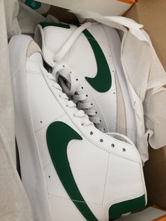 Trendy Shoes Sneakers, Dr Shoes, Nike Blazer Mid, Nike Tennis, Cute Nike Shoes, Cute Nikes